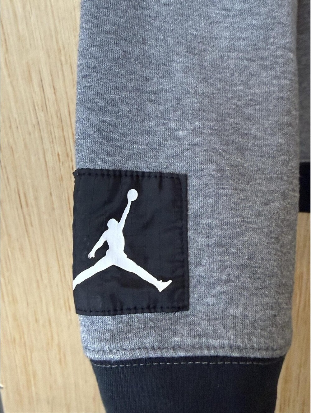 Vintage Jordan Sweatshirt Kids XL Gray Fleece Pullover Jumpman 23  Basketball - Picture 5 of 8